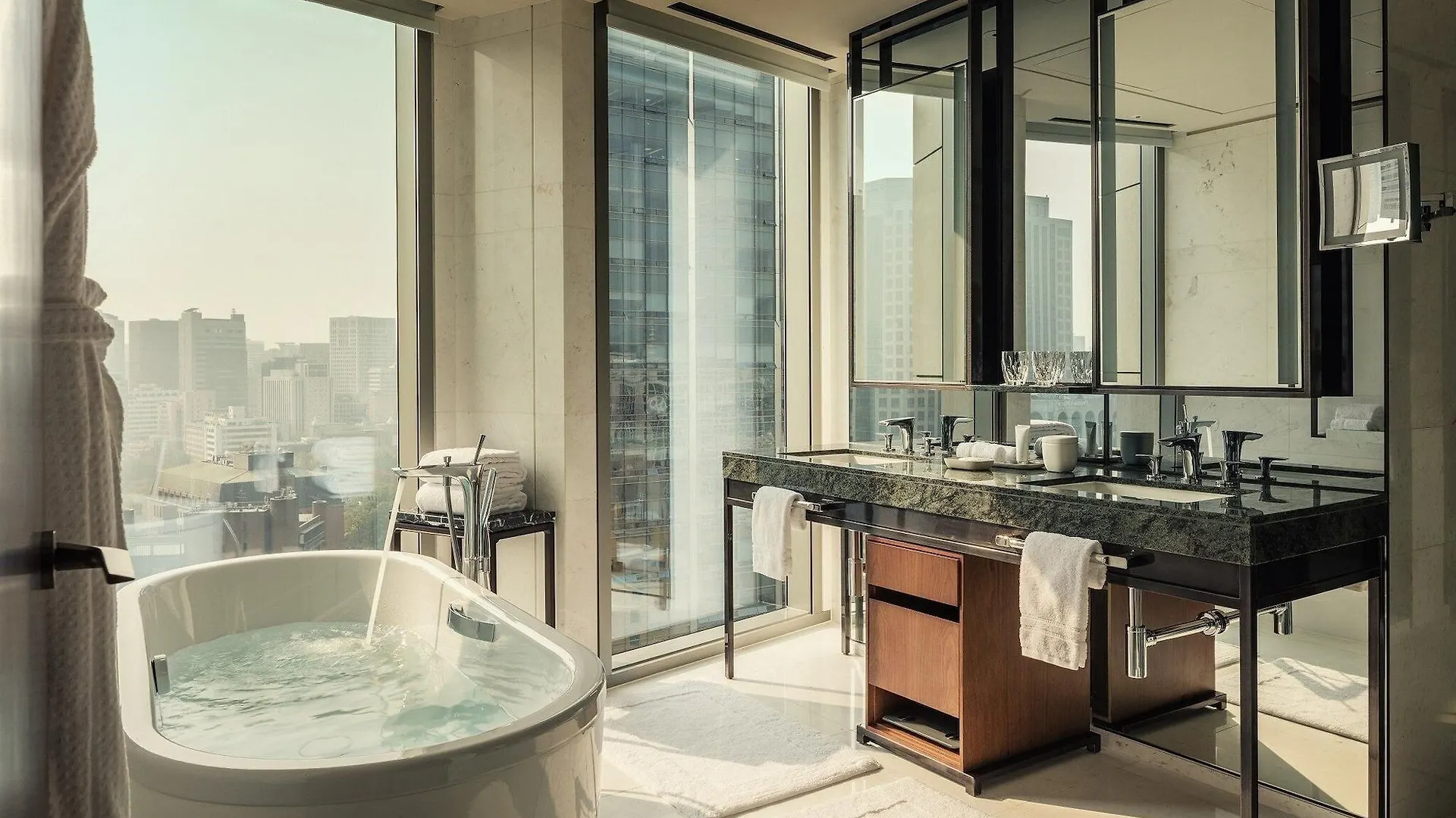 Four Seasons Hotel Seul 5*,  Coreia do Sul